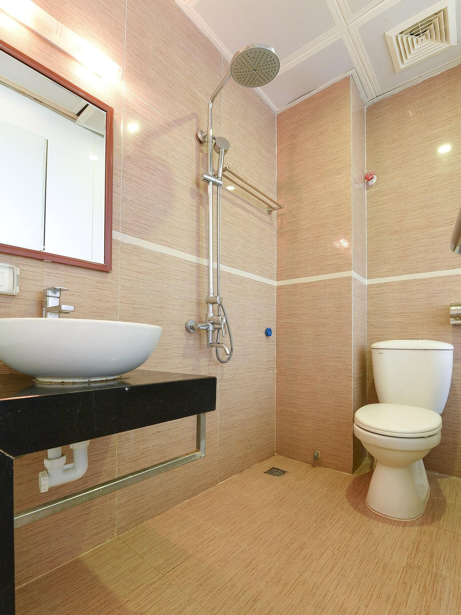Oyo 210 Saki Hotel Hanoi Eksteriør billede